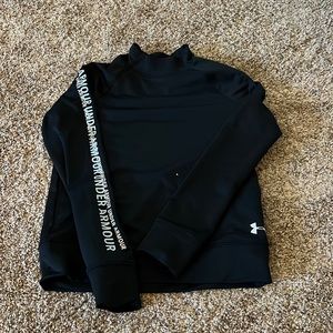 Cold gear under Armour girls shirt